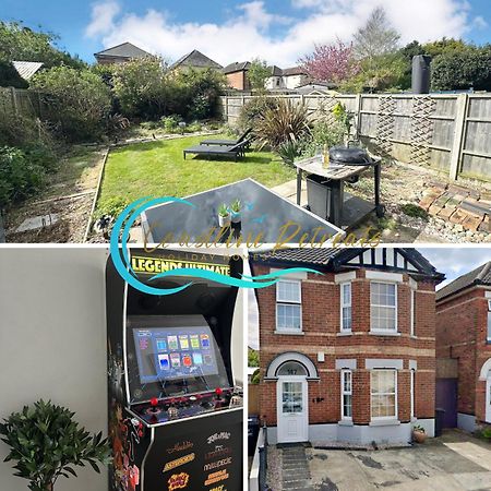The Capstone Retreat - Beautiful Detached Family Home By Coastline Retreats, Arcade Machine, Parking, Bbq Bournemouth Dış mekan fotoğraf